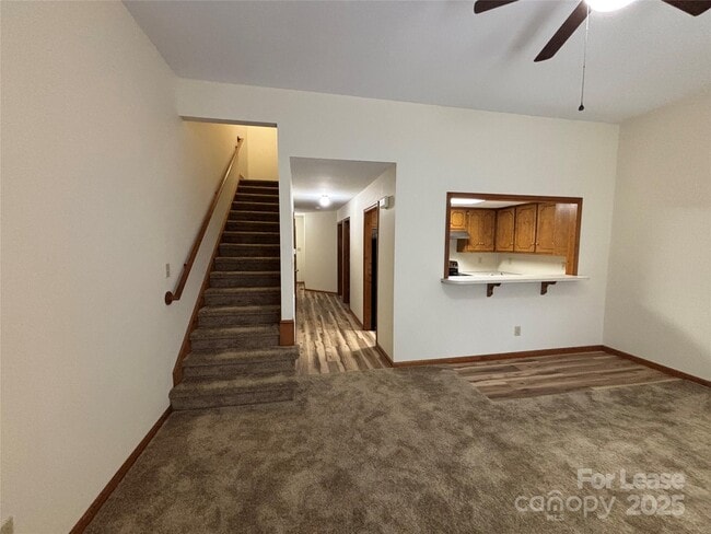 Building Photo - 135 Hillcrest Dr