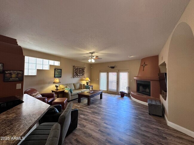 Building Photo - 11011 N Zephyr Dr