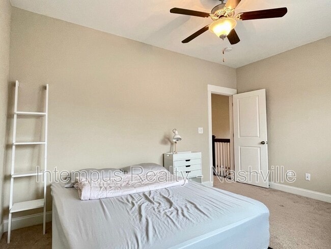 Building Photo - 2856 Americus Dr