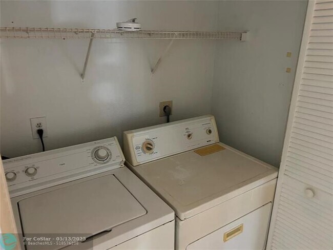Building Photo - 1705 Palm Cove Blvd