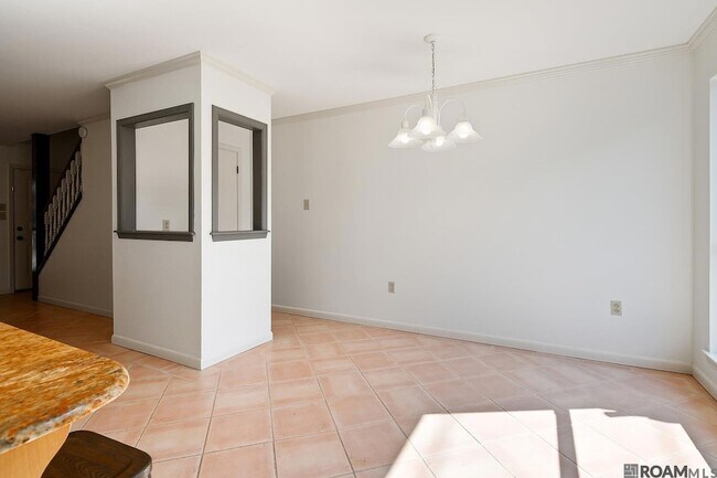 Building Photo - 956 Ridgepoint Ct