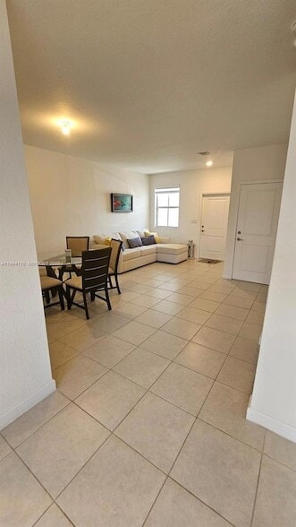 Building Photo - 1146 SE 26th Ter