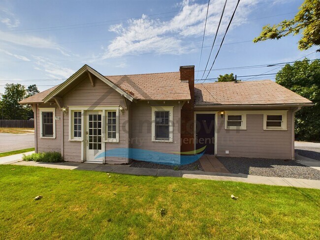 Building Photo - 1 Bedroom Cottage with Off-Street Parking Available in Midtown Coeur d'Alene!
