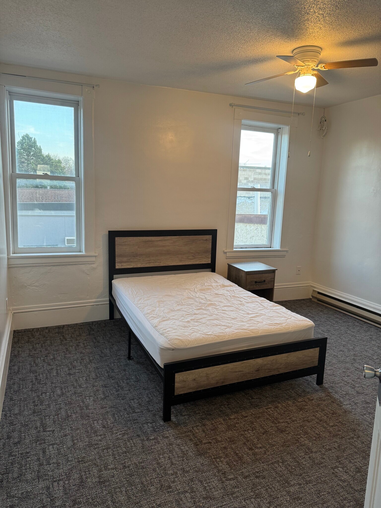 Building Photo - 119 Bridge Ave E