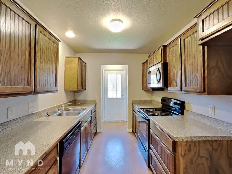 Building Photo - 236 Walnut Bend Rd