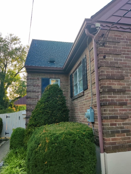 Building Photo - 3283 Pickbury Dr