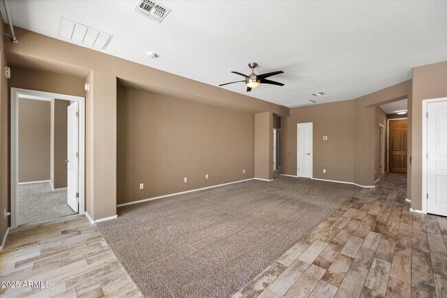 Building Photo - 949 E Indian Wells Pl