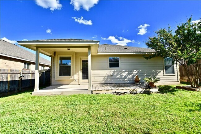 Building Photo - 1807 Slate Creek Dr