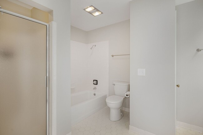 Building Photo - # Serene Living Near Travelers Rest