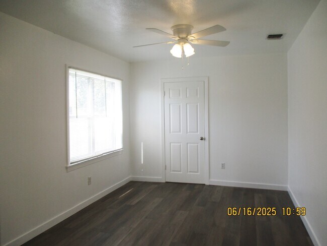 Building Photo - 3105 Acton School Rd