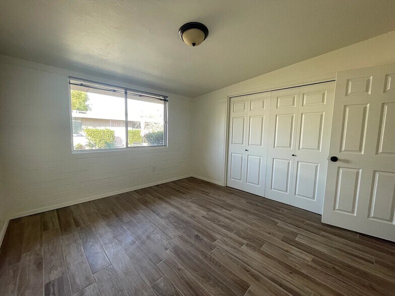 Building Photo - 1508 E Adelaide Dr