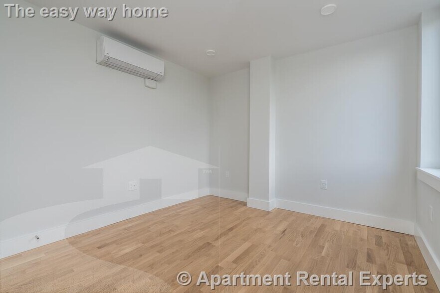 Building Photo - 334 Harvard St