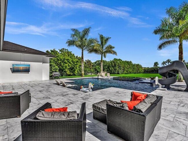 Building Photo - 6122 SW 173rd Way