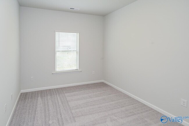 Building Photo - 6015 Margie Collins Dr SE