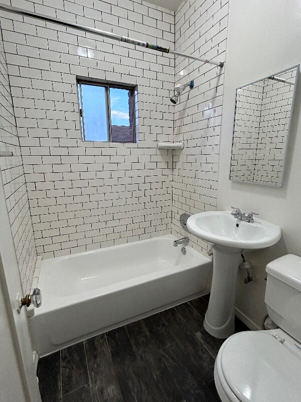 Building Photo - 1845 N Gramercy Pl
