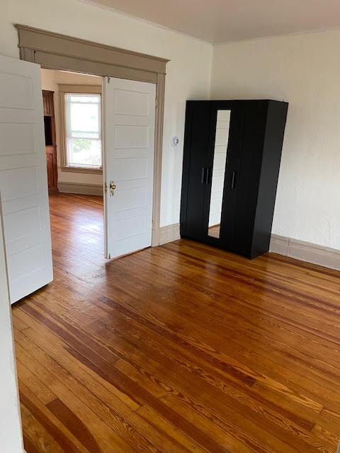 Building Photo - 421 Baker St