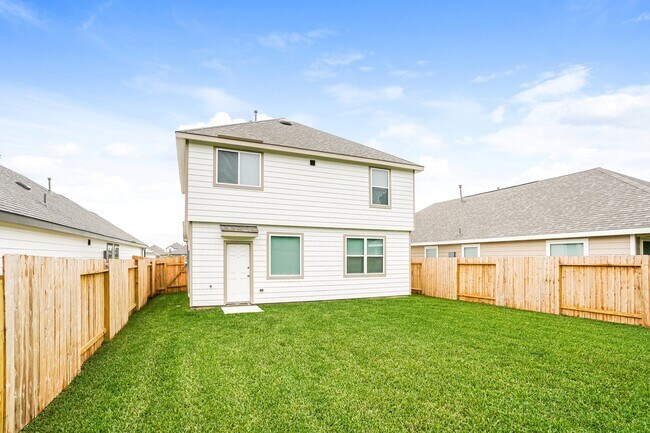 Building Photo - 3145 Wood Lily Dr