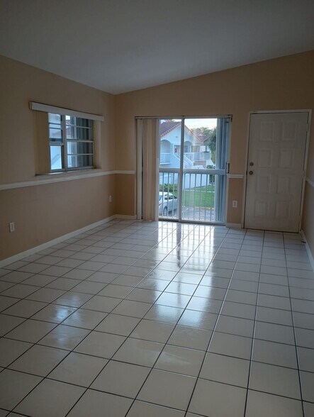 Building Photo - 7655 SW 153rd Ct