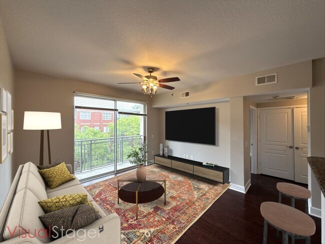 Building Photo - Great Dilworth condo!