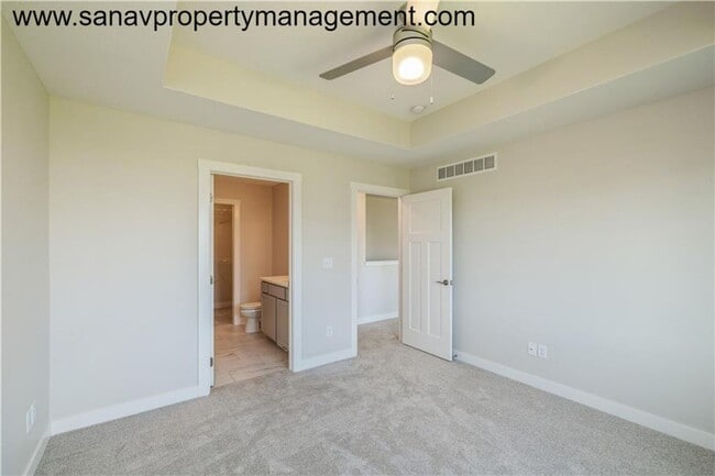 Building Photo - "Exquisite 3-Bedroom Oasis: A Prime Rental...