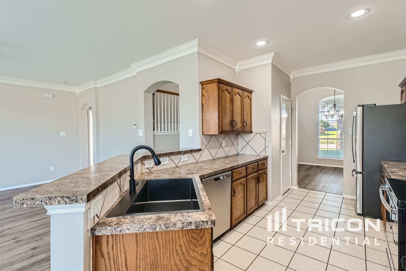 Building Photo - 1216 Juniper Ln