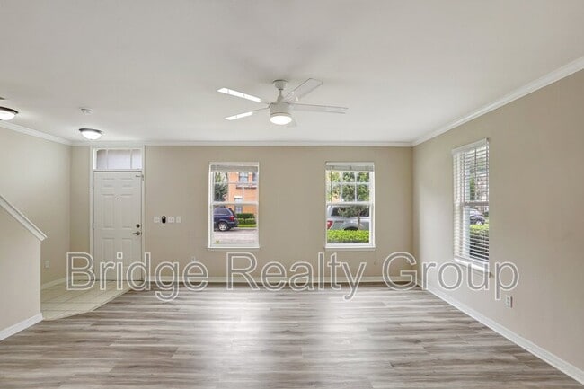 Building Photo - 735 Siena Palm Dr