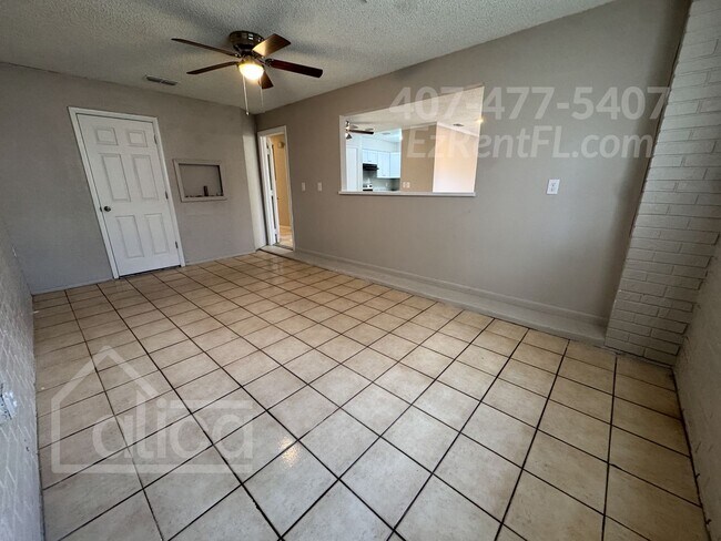 Building Photo - Spacious & Stylish 6BR Home with Modern Up...