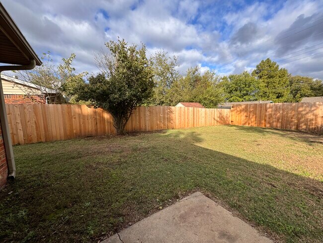 Building Photo - 309 Liza Ln