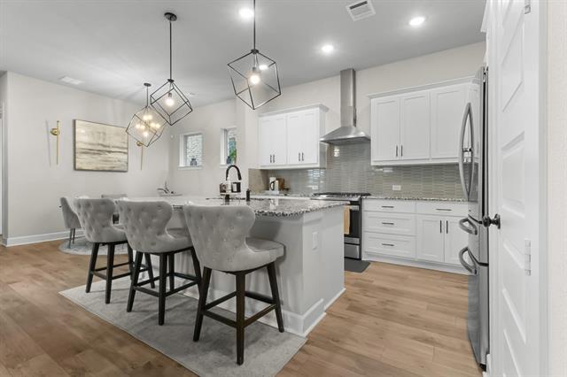 Building Photo - 711 Prairie Falcon Dr