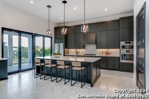 Building Photo - 10111 Ivory Canyon