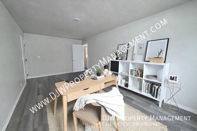 Building Photo - 13305 W. Foxfire-