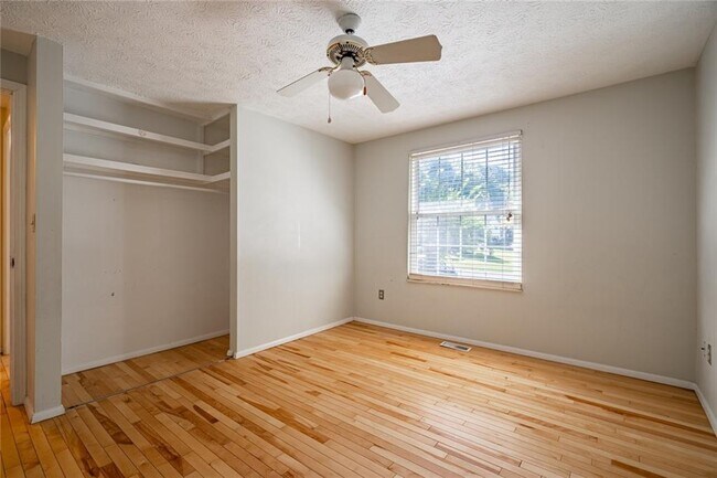 Building Photo - 2843 Pine Meadow Dr