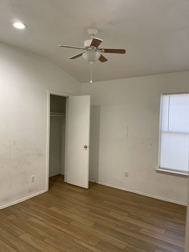 Building Photo - 8111 Sanford St