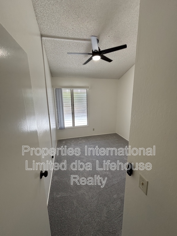 Building Photo - 95-625 Nawenewene Circle - 312