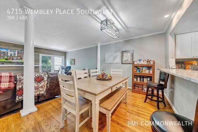 Building Photo - 4715 Wembley Pl SW