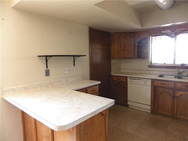 Building Photo - 504 E University Ave