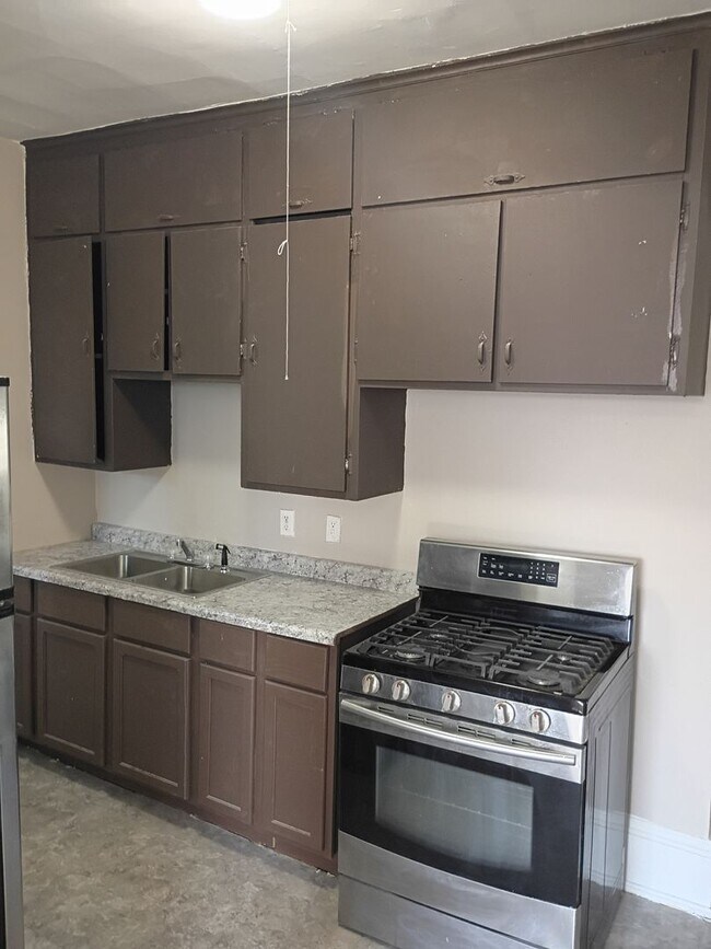 Building Photo - 1710wMineralM