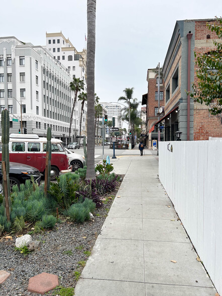 View from property gate towards Broadway, east village area, and the Ocean (3 blocks). - 211 Linden Avenue