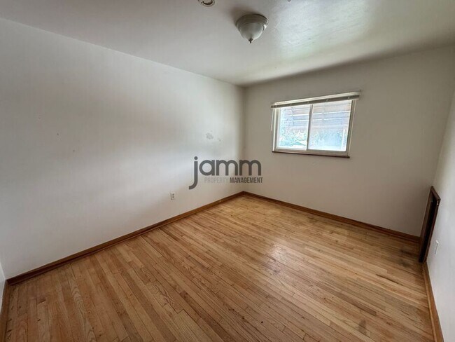 Building Photo - 4201 Rocky River Dr