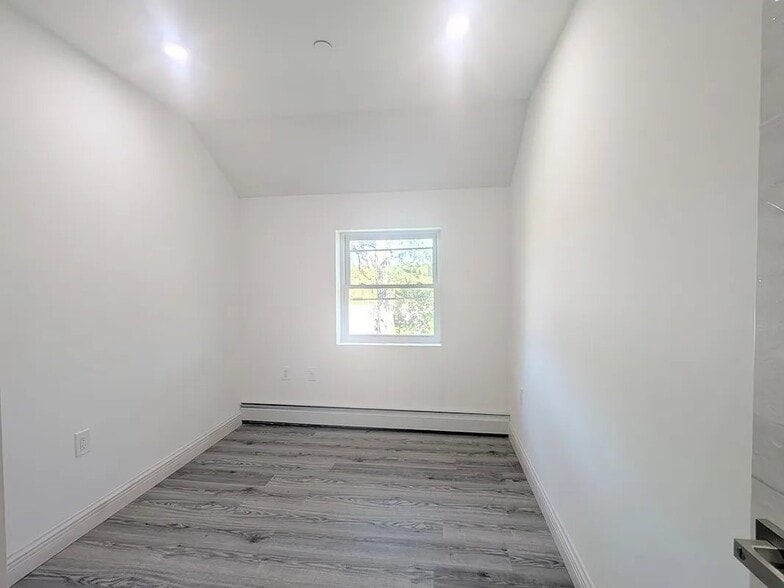 Building Photo - 3643 Palmer Ave