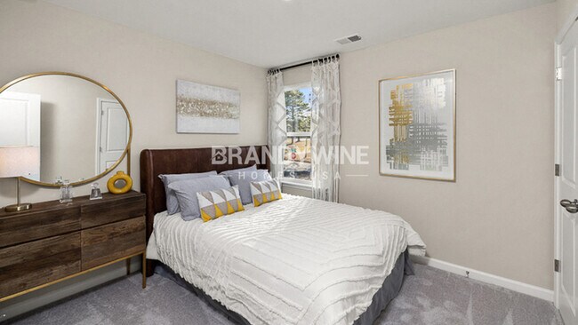 Building Photo - 648 Friesland Dr