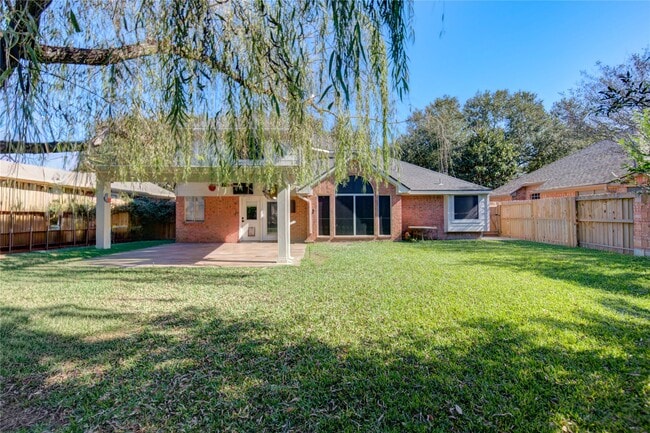 Building Photo - 115 Crimson Bay Dr