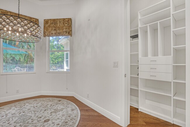 Building Photo - 6464 Bellamalfi St