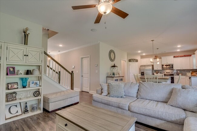 Building Photo - 108 Adelle Ct