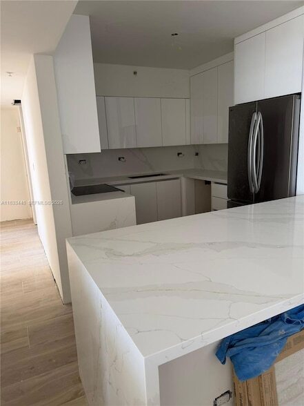 Building Photo - 1500 Bay Rd