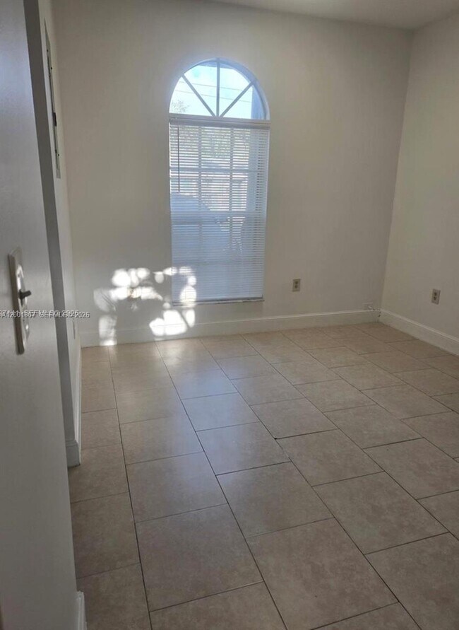 Building Photo - 9740 NW 5th Ave