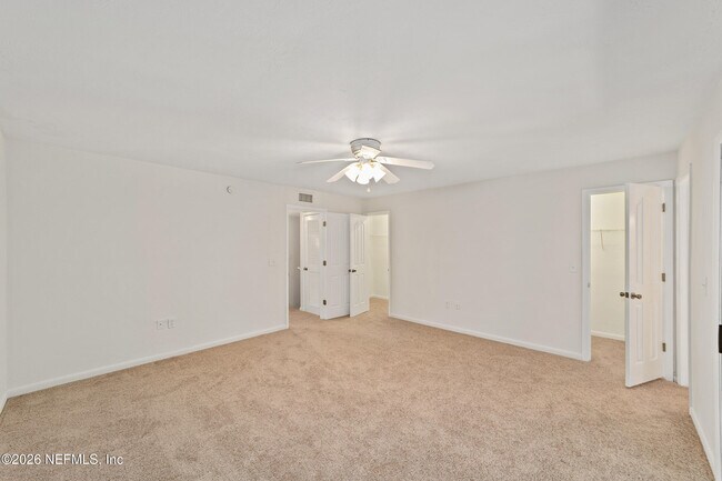 Building Photo - 501 SW 75th St