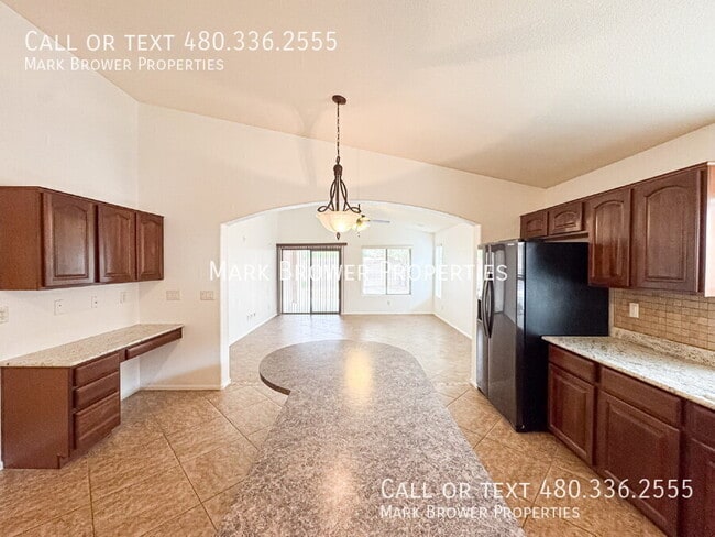 Building Photo - 21657 Dietz Dr