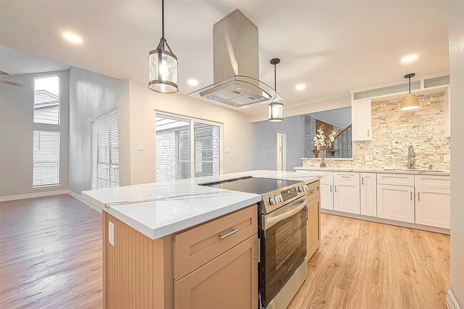 Building Photo - 2446 Long Reach Dr