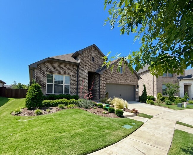 Building Photo - 1804 Welker Dr